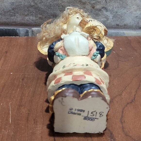 Designs by Diana Angel Figurine 1518 Collectable Sculpture Handcrafted - Picture 6 of 12